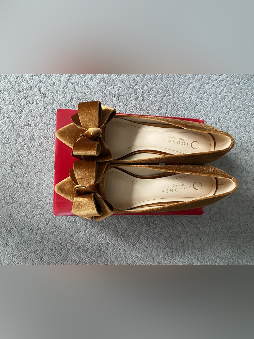 Journee Collection Bronze Velvet Pointed-Toe Bow Heels.